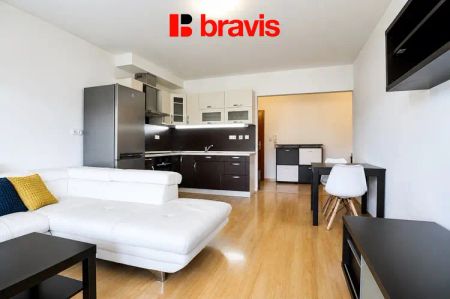 Pronájem bytu 3+kk, Brno - Řečkovice, Nachová ulice, částečně zařízený, balkon, sklep, žádaná lokalita - Фото 5