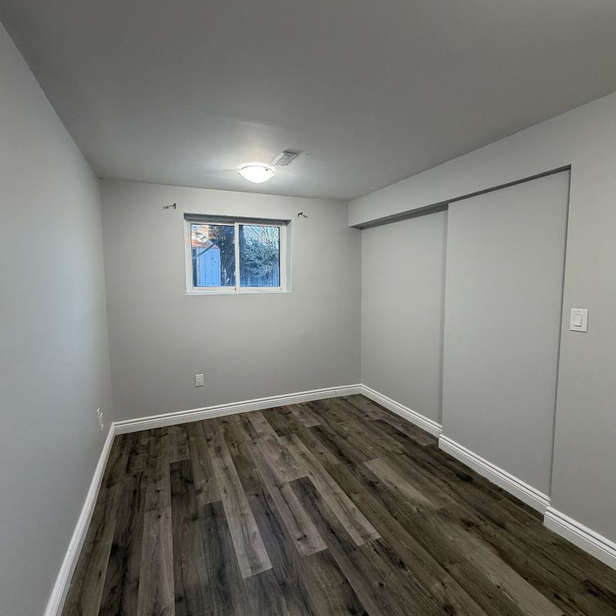 For Lease - 246 Lakeview Park Avenue Unit# Basement, Oshawa, Ontario - Photo 1