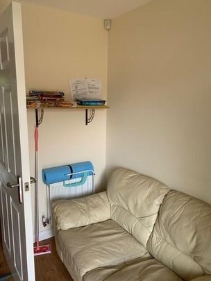 Wood Mead, Bristol - Photo 1