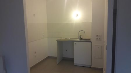 location Appartement T2 DE 45.86m² À LE CHESNAY - Photo 4