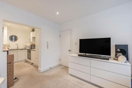 Studio Flat, Merivale Road, HA1 - Photo 3