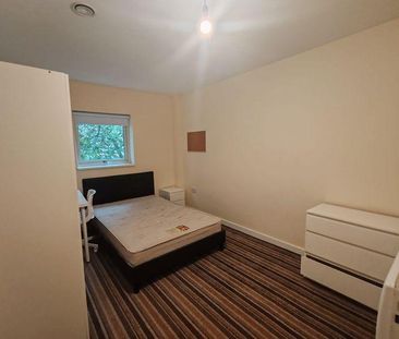 3 bedroom apartment to rent - Photo 6