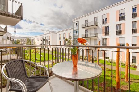 Bright, furnished 2-room apartment in good area for rent - Photo 4