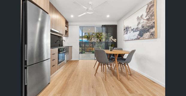 Unfurnished apartment, Pinnacle of living in Smithfield - Photo 1