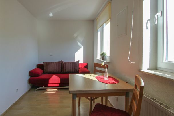 Möbliertes Apartment in zentraler Wohnlage! - Photo 1