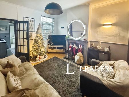 2 bedroom house to rent Stanfield Road, Stoke-on-Trent, ST6 - Photo 2