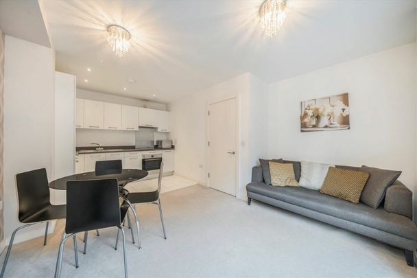 Forge Square, E14, London - Photo 1