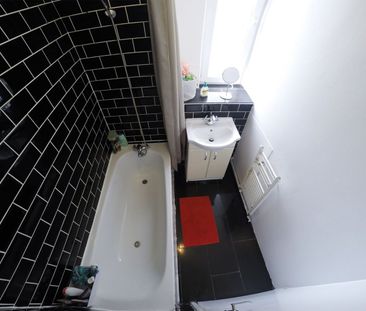 Room in a Shared House, Banister House, E9 - Photo 6