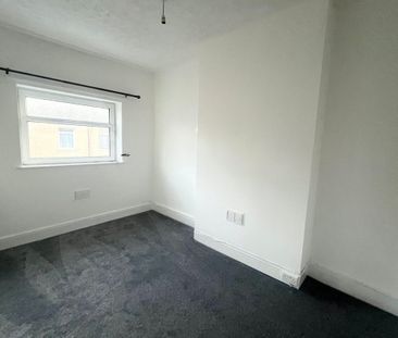 Main Street - Photo 4