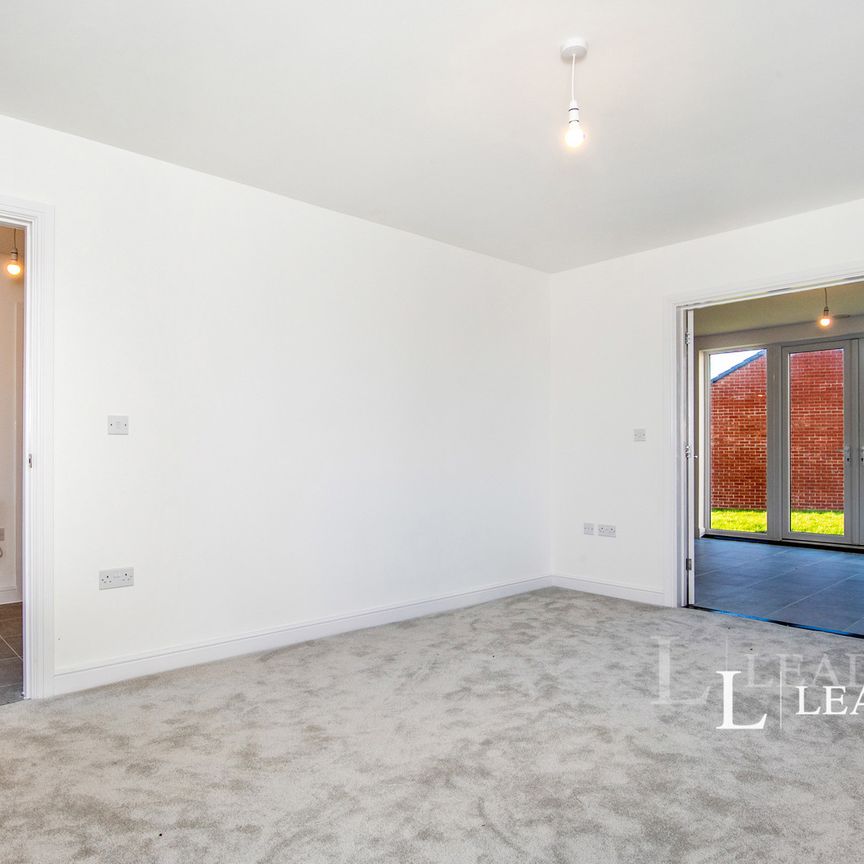 4 bedroom house to rent Wescott Way, Pershore, Worcestershire, WR10 - Photo 1