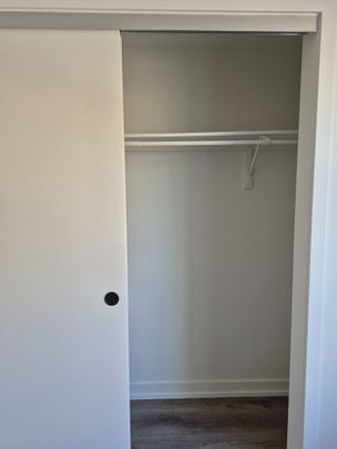 For Lease - 1073 College Street Unit# 2nd Flr, Toronto, Ontario - Photo 1