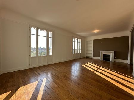 Location Appartement 4 pièces 113m² - Photo 5