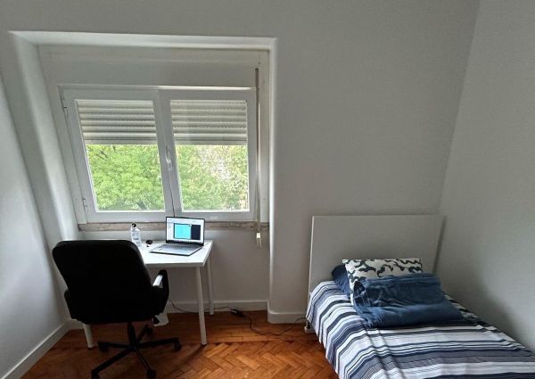 Arrendo Quarto no Roma Areeiro