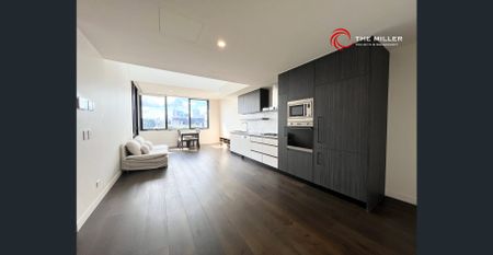 Penthouse/North Facing/High Ceiling/Furnished - Photo 2