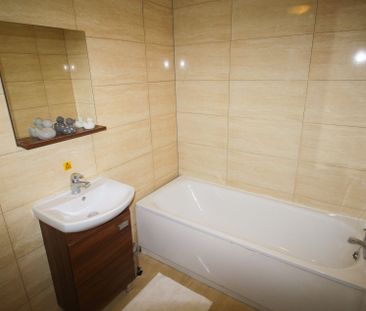 Park view, Stonebow house Block, St. Botolphs Crescent, Lincoln, Li... - Photo 6