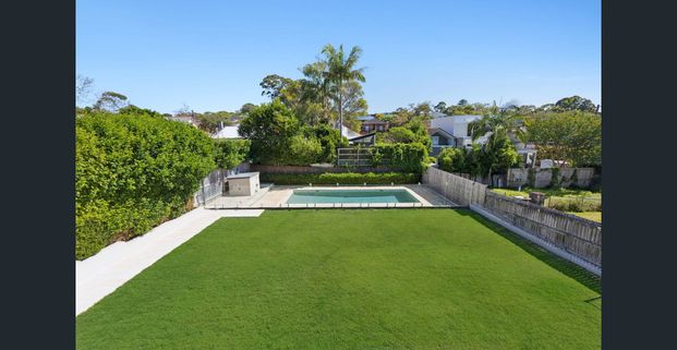 One of Willoughby's finest family homes - Photo 1