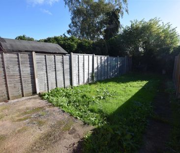 Bell Green Road, Bell Green, Coventry - Photo 2