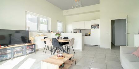 Appartement te huur in Tournai voor € 825 met 2 slaapkamers - Photo 4