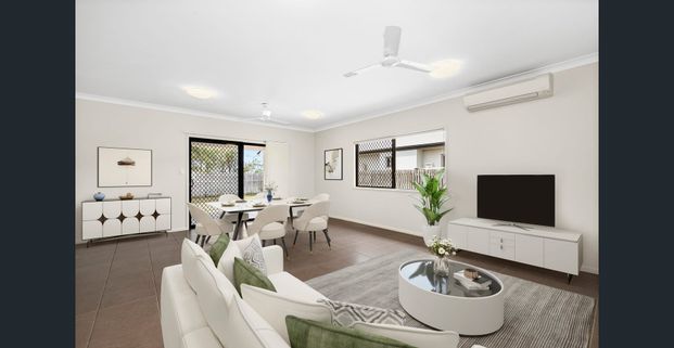 Charming on Covey! - Photo 1