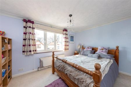 3 bedroom semi-detached house to rent - Photo 2