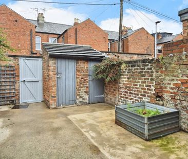 2 bedroom terraced house to rent - Photo 5