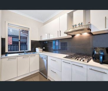 Convenience Meets Comfort in Selandra Rise Estate!! - Photo 6