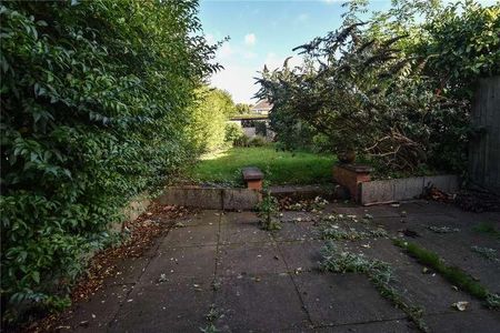 Newborough Road, Shirley, Solihull, West Midlands, B90 - Photo 4