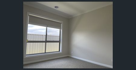 Brand New 3-Bedroom Home - Leneva - Photo 3