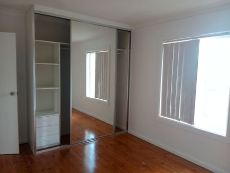 Freshly renovated 3-Bedroom Home in BLACKETT - Photo 4