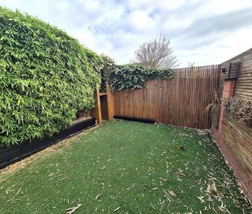 Croft Avenue, Tamworth, B79 - Photo 6