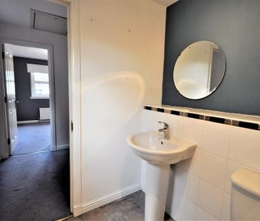 3 bedroom semi-detached house to rent - Photo 2