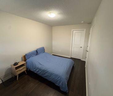For Lease - 7 Sonoma Valley Crescent, Hamilton, Ontario - Photo 6
