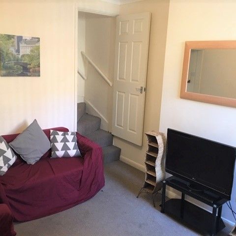 7 Leslie Road - Photo 1