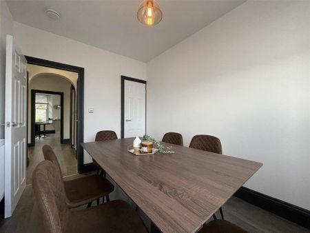 4 bedroom flat to rent - Photo 5