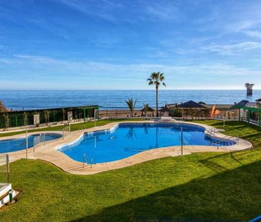 Middle Floor Apartment in Marbella - Photo 2