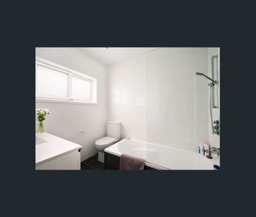 Style and Tranquility with Period Charm - Photo 2