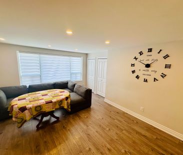 For Lease - 1032 Burnhamthorpe Road, Mississauga, Ontario - Photo 5