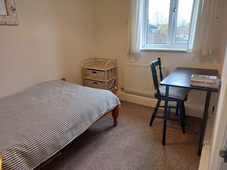 2 bedroom terraced house to rent - Photo 5