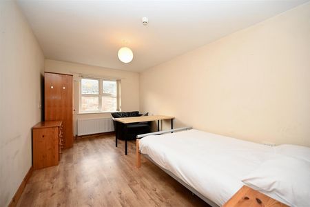 Room Rental 1 34C Edinburgh Street, Belfast, BT9 7DS - Photo 3