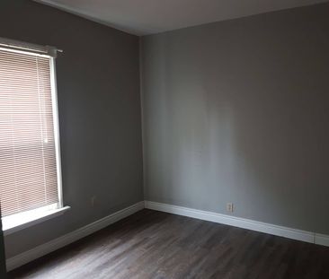 Three bedroom apartment for rent in Brantford - Photo 3