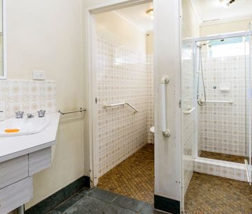 UNFORGETTABLE 1980'S CLASSIC HOME - Photo 6