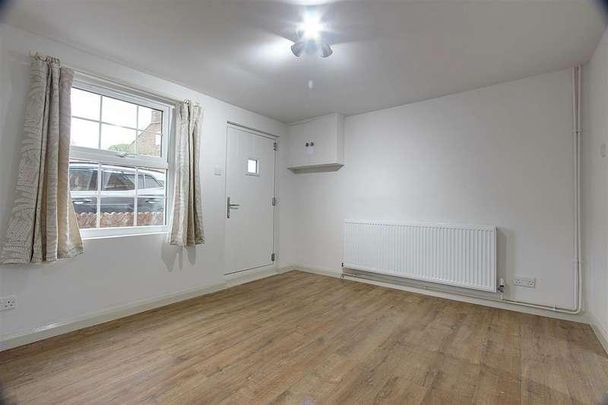 Tring Road, Wilstone, HP23 - Photo 1