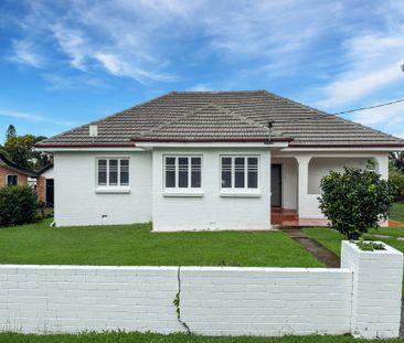 349 Queen Street, Maryborough - Photo 2