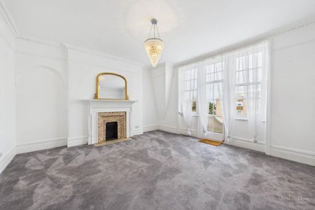 4 bedroom flat to rent - Photo 4