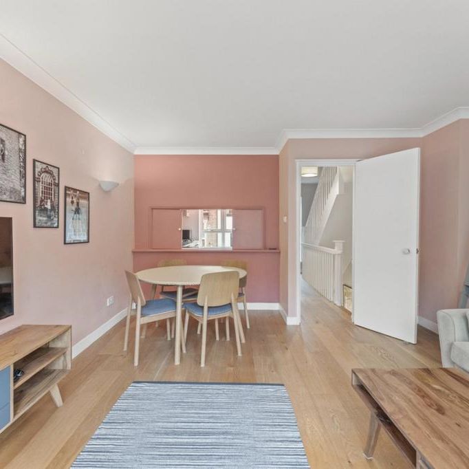 3 bedroom terraced house to rent - Photo 1