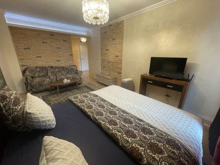 Garsonieră Complex Central - 500 m de Metrou Stefan cel Mar - Fotografie 3