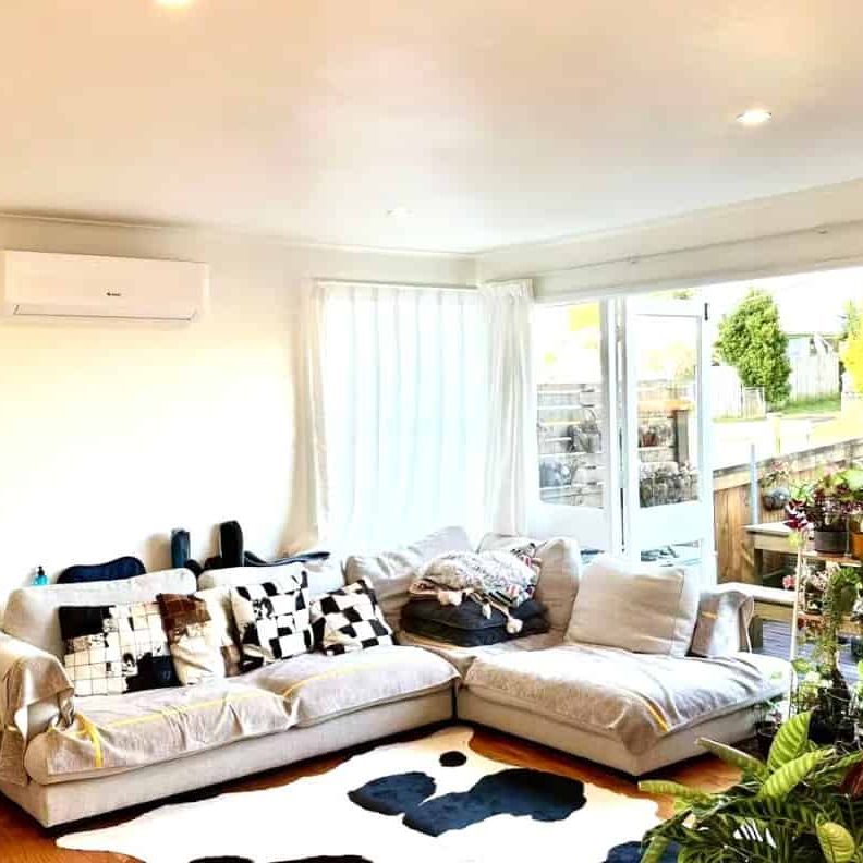 4 Bedroom Family Home in Beach Haven - Photo 1