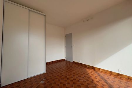 Location Type 4 Renove en 2025 - Photo 5