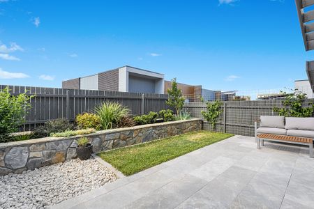Light-Filled Modern Townhome in Denman Prospect - Photo 2
