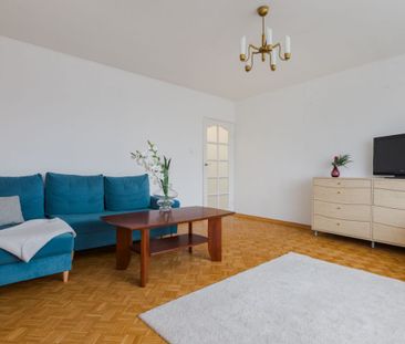 Jasne 3-pokojowe mieszkanie w Chyloni - Photo 2